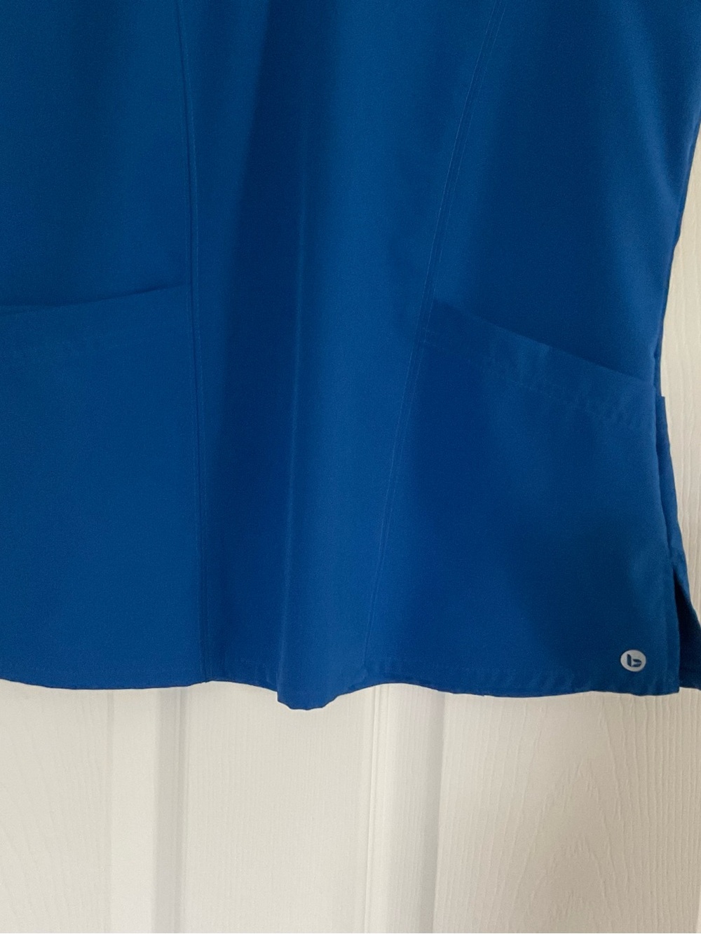 Barco Uniforms Women's V-Neck Scrub Top in Royal Blue - Picture 3 of 3